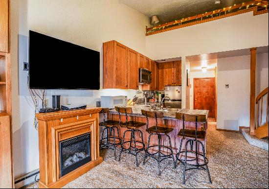 The Best Value in the Upper Valley -  Skyland Lodge Unit 217A