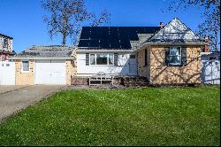 437 17th Street,West Babylon, NY, 11704