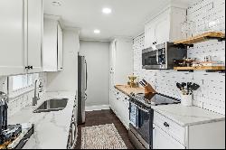 Beautifully Renovated Townhome in the Heart of Buckhead