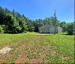 IDEAL 1/2 ACRE LOT WITH METAL BUILDING NEAR LAKE PALESTINE