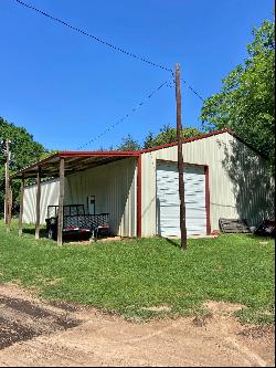 IDEAL 1/2 ACRE LOT WITH METAL BUILDING NEAR LAKE PALESTINE