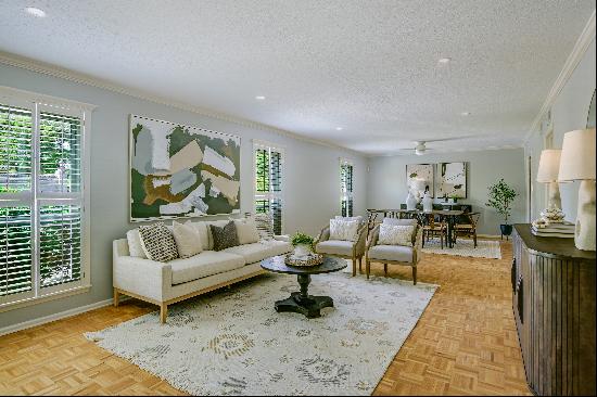 Beautifully Updated Condominium in Alamo Heights