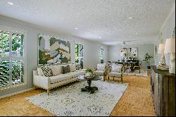 Beautifully Updated Condominium in Alamo Heights