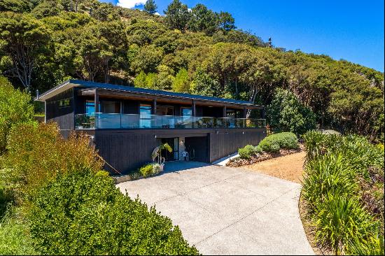 166 Ostend Road, Waiheke Island