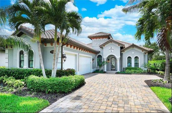 7336 Lantana Cir, Naples, FL, 34119, USA