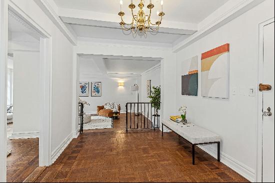 19 EAST 88TH STREET, New York, NY, 10128, USA