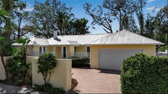 980 S Orange Avenue, Sarasota, FL, 34236, USA