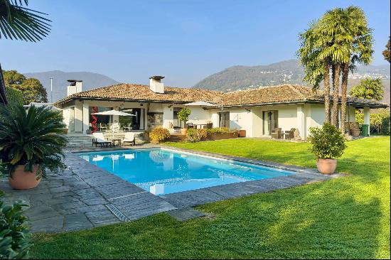 gorgeous home with pool