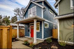 2144 N Saratoga ST #3 Portland, OR 97217