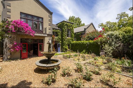 Magnificent Home on the banks of the Eerste River in Stellenbosch