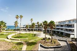 Beachfront, ready to move in penthouse (The Edge)