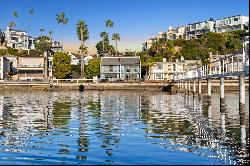 115 Bayside Place, Newport Beach, CA 92625