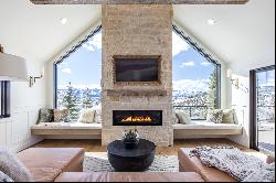 Luxurious 2023 Remodel, 13+ Acres with Panoramic Mountain Views, High-End Finish