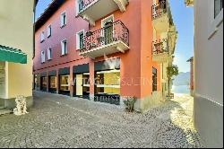 Beautiful commercial space with large display windows for sale in Ascona, just a short wa