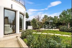 Paris 16th District - La Muette - Exceptional penthouse