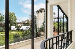 Paris 16th District - La Muette - Exceptional penthouse