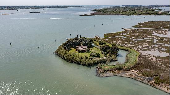 Crevan Island, Venice