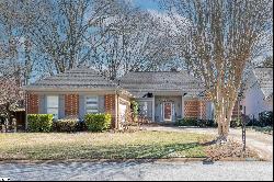 127 River Oaks Drive, Greer SC 29650