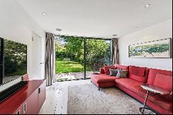 Heathfield Gardens, Chiswick, London, W4 4JU