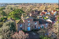 Holton Road, Halesworth, Suffolk, IP19 8HQ