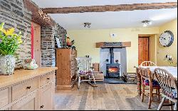 Beggars Bush, Evenjobb, Presteigne, Powys, LD8 2PB