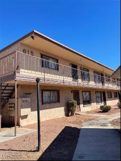 615 S Royal Crest Circle Unit 22, Las Vegas NV 89169