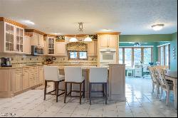 8576 Somerset Drive, Broadview Heights OH 44147