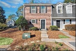 233 Quail Run, Roswell GA 30076