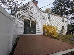 58 Hartford St, Natick MA 01760