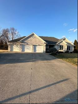 806 Summer Drive, Carey OH 43316