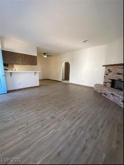 1402 Santa Margarita Street Unit H, Las Vegas NV 89146