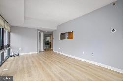 1530 Key Boulevard Unit 414, Arlington VA 22209