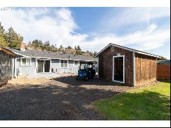 3225 Munsel Lake Rd, Florence OR 97439