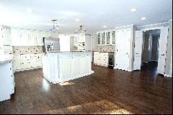 47 Drumlin Road, Simsbury CT 06092