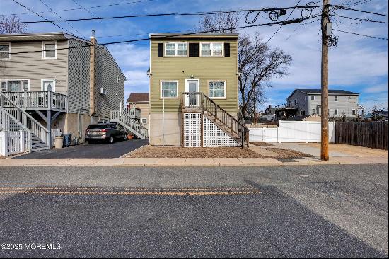 21 E Shore Street, Keansburg NJ 07734