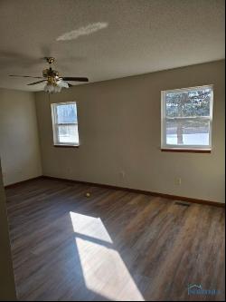 1339 Countryside Drive Unit 8, Findlay OH 45840