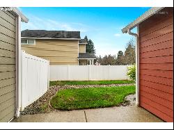 8918 NE 40th Pl, Vancouver WA 98665