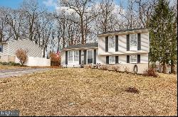 10 Cedar Lane, Stewartstown PA 17363