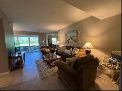 6864 Ascot Dr Unit 101, Naples FL 34113