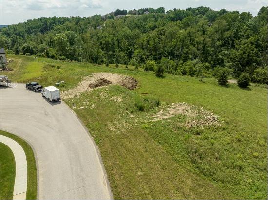 305 (Lot 123) Red Oak Ln, Upper St. Clair PA 15241