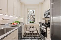 860 5th Avenue Unit 3E, New York City NY 10065