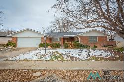 703 Canoncito Drive, Roswell NM 88201