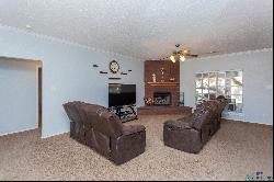 6 Tottenham Court, Roswell NM 88201