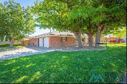 705 Golondrina Drive, Roswell NM 88201