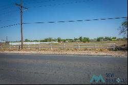 402 E Country Road, Roswell NM 88201