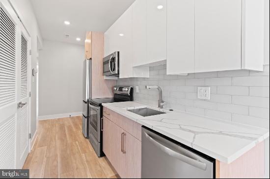 2218 W Seybert Street Unit 2, Philadelphia PA 19121