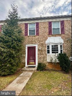 7 Boulder Court, Cockeysville MD 21030