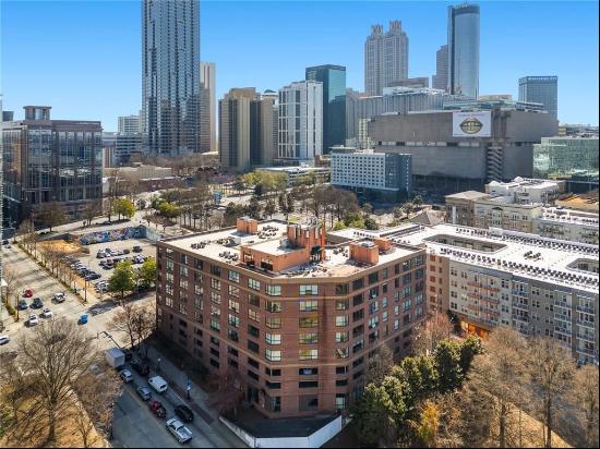 115 W Peachtree Place NW #602, Atlanta GA 30313