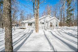 1095 Cook Road, Indian River MI 49749