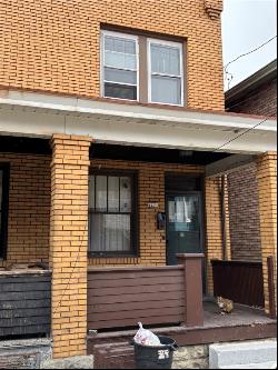 827 1/2 Frank St, McKees Rocks PA 15136